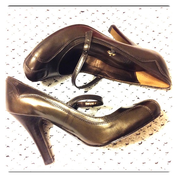 Charles David Mary Jane Bronze Metal Heel. Sz 6.5 - Picture 2 of 9